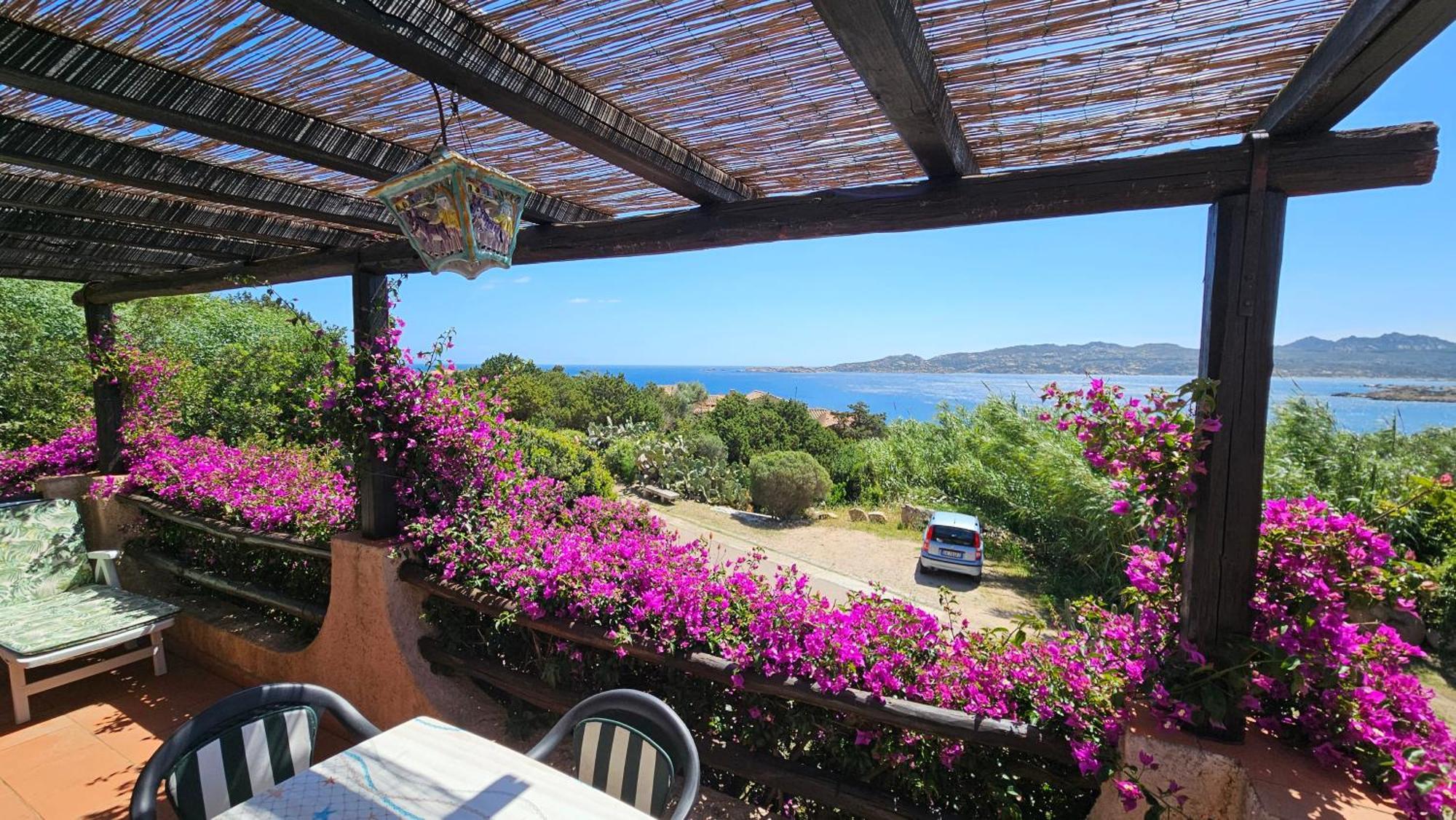 La Terrazza Sul Mare: Panoramic Seaside Holiday home